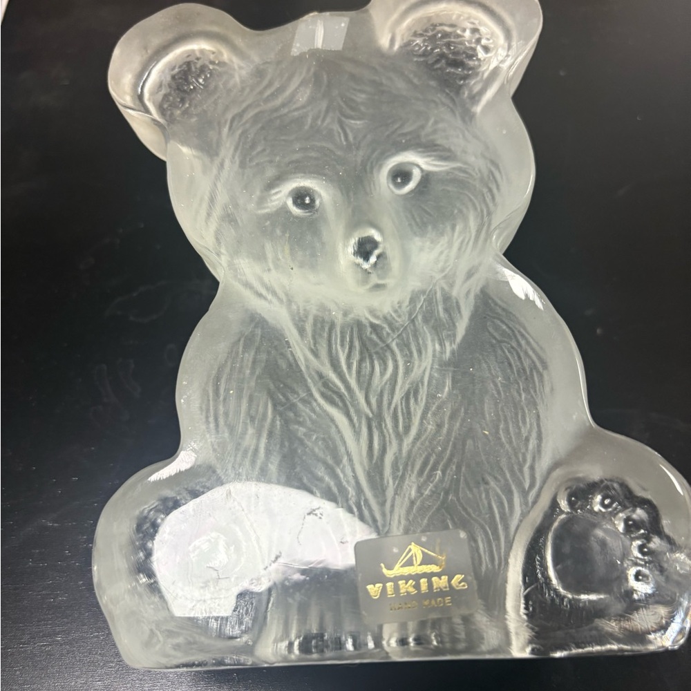 Viking Clear Glass Bear Figurineteddy bear made of glass, very heavy